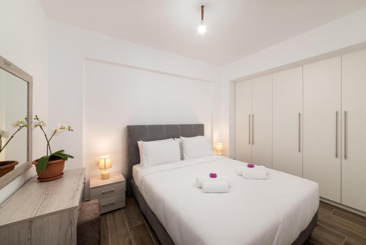 E.Berdufi Apartament Sea View Элунда Экстерьер фото